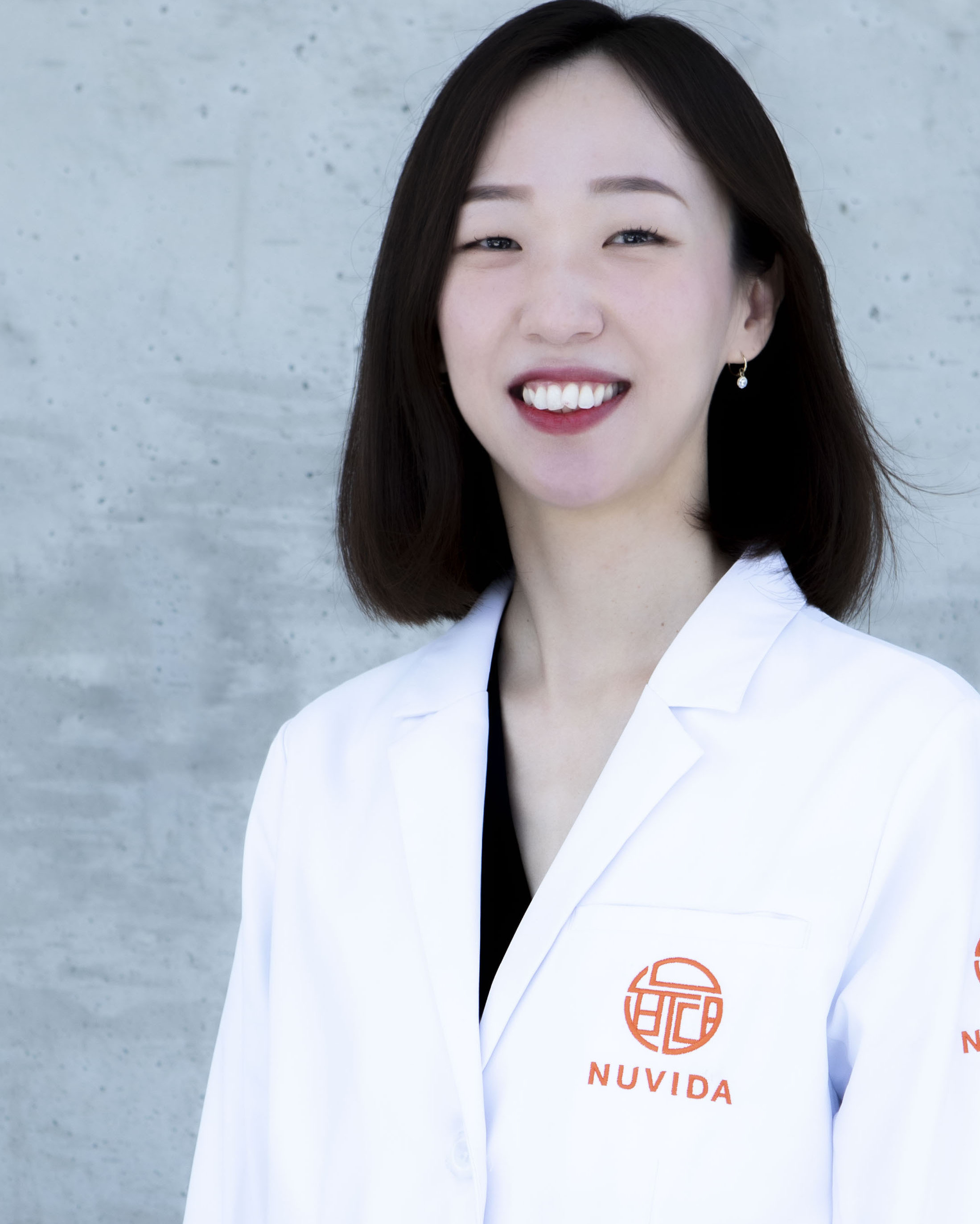 Photo of Hee K. Hong, LaC